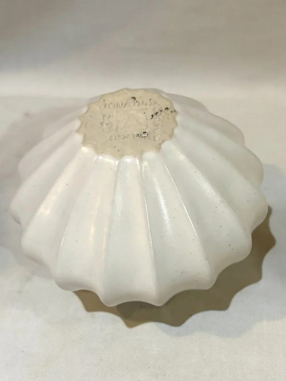 VTG Jonathan Adler White Pottery Ribbed Gourd Urchin Bud Vase
